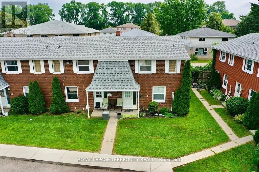 16 Orchard Place Chatham-kent ON N7M 1A6