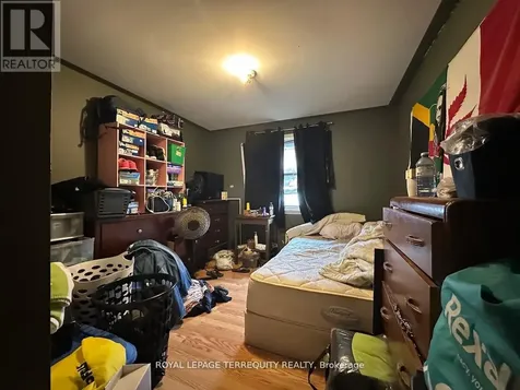 16 Orchard Place Chatham-kent ON N7M 1A6