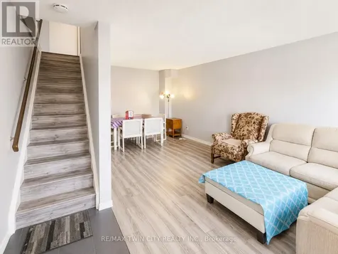 513 Quiet Place Waterloo ON N2L 5L6