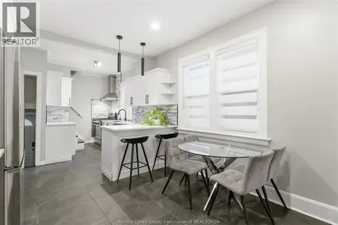 1220 Gladstone Windsor ON N8X 3H3