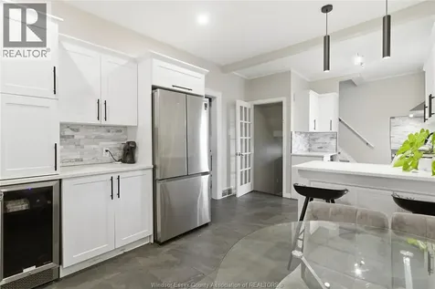 1220 Gladstone Windsor ON N8X 3H3