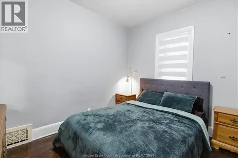 1220 Gladstone Windsor ON N8X 3H3