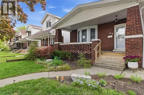 1220 Gladstone Windsor ON N8X 3H3