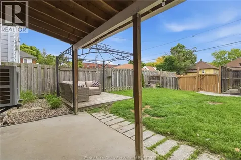 1220 Gladstone Windsor ON N8X 3H3
