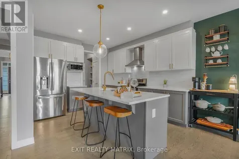 319 Sweetclover Way Ottawa ON K4A 1E5