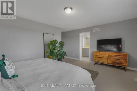 319 Sweetclover Way Ottawa ON K4A 1E5