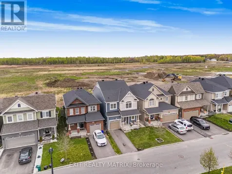 319 Sweetclover Way Ottawa ON K4A 1E5