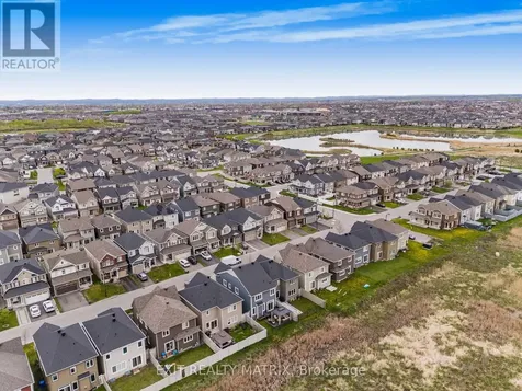 319 Sweetclover Way Ottawa ON K4A 1E5