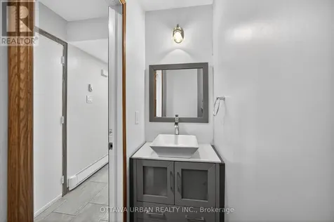 46 Reaney Court Ottawa ON K2K 1W8
