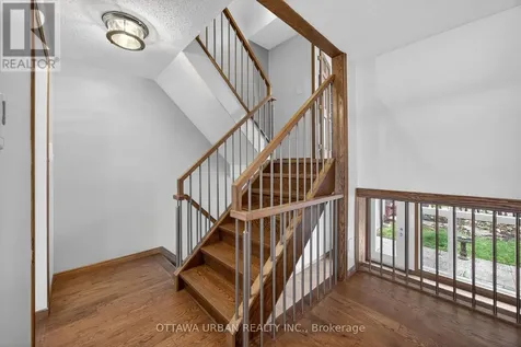 46 Reaney Court Ottawa ON K2K 1W8