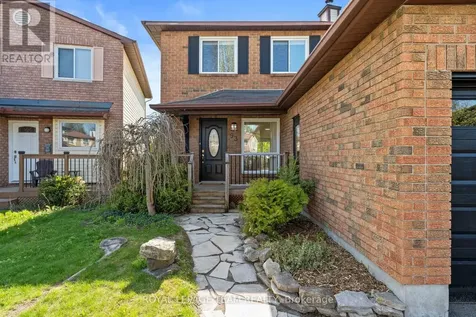 93 Hewitt Way Ottawa ON K2L 3R3