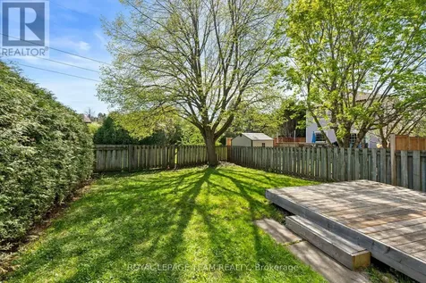 93 Hewitt Way Ottawa ON K2L 3R3