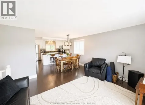 457 Mcnaughton Avenue East Chatham ON N7L 2H2