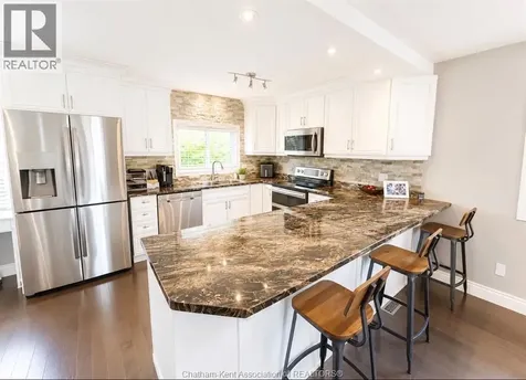 457 Mcnaughton Avenue East Chatham ON N7L 2H2