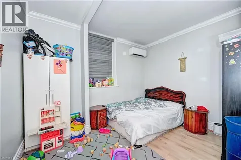 13 Ainslie Street Cambridge ON N1R 3J3
