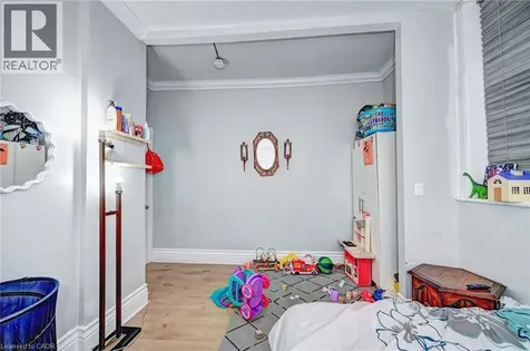 13 Ainslie Street Cambridge ON N1R 3J3