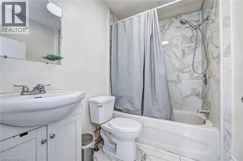 13 Ainslie Street Cambridge ON N1R 3J3