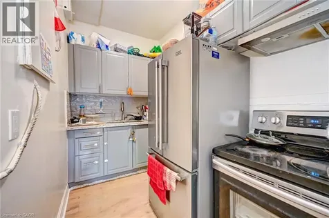 13 Ainslie Street Cambridge ON N1R 3J3
