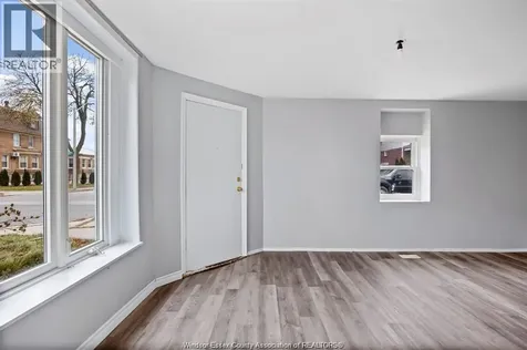 701 Marentette Windsor ON N9A 1Z5