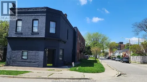 701 Marentette Windsor ON N9A 1Z5