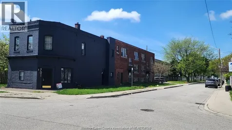 701 Marentette Windsor ON N9A 1Z5