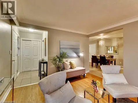 96 Manning Avenue Hamilton ON L9A 3E9