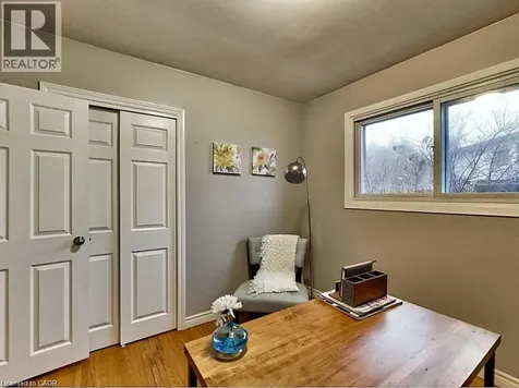 96 Manning Avenue Hamilton ON L9A 3E9