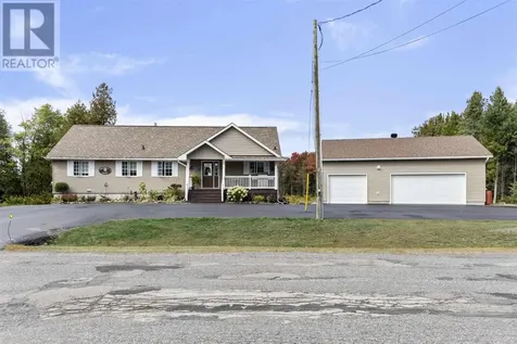 48 Lighthouse Point Drive Thessalon ON P0R 1L0