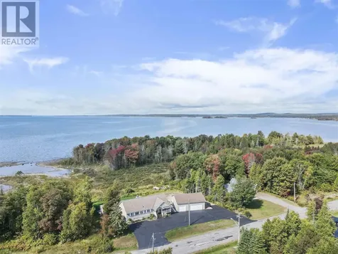 48 Lighthouse Point Drive Thessalon ON P0R 1L0