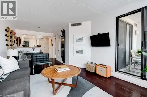 100 Bronte Road Oakville ON L6L 6L5