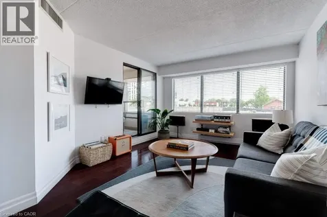100 Bronte Road Oakville ON L6L 6L5