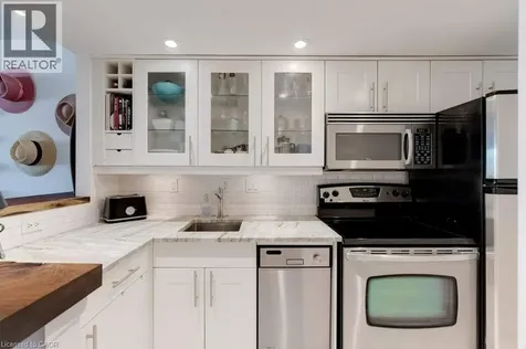 100 Bronte Road Oakville ON L6L 6L5