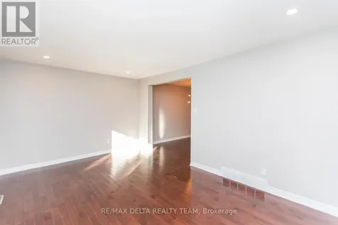 323 Monica Crescent Ottawa ON K1E 3N6