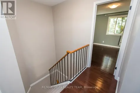 323 Monica Crescent Ottawa ON K1E 3N6