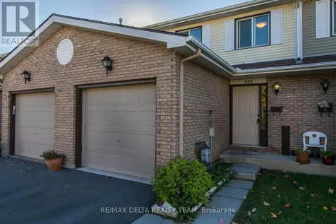 323 Monica Crescent Ottawa ON K1E 3N6