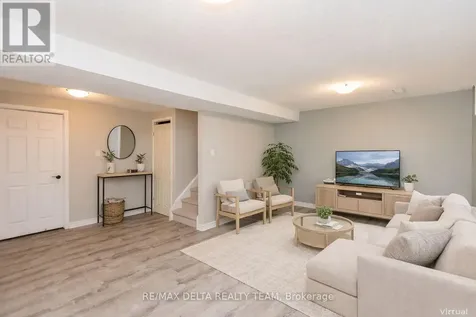 323 Monica Crescent Ottawa ON K1E 3N6