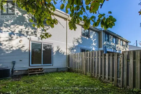 323 Monica Crescent Ottawa ON K1E 3N6