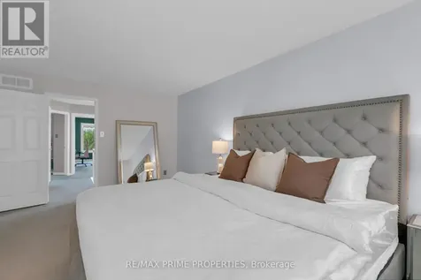 103 Freeport Drive Ottawa ON K2M 0A8