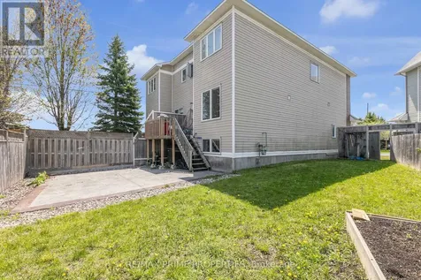 103 Freeport Drive Ottawa ON K2M 0A8