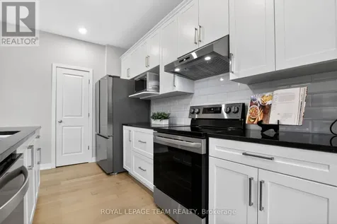 408 Gidran Circle Ottawa ON K2V 0P5