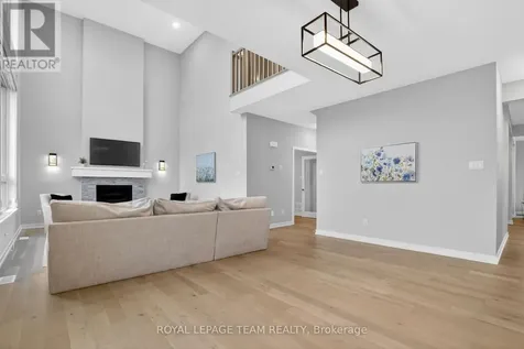 408 Gidran Circle Ottawa ON K2V 0P5
