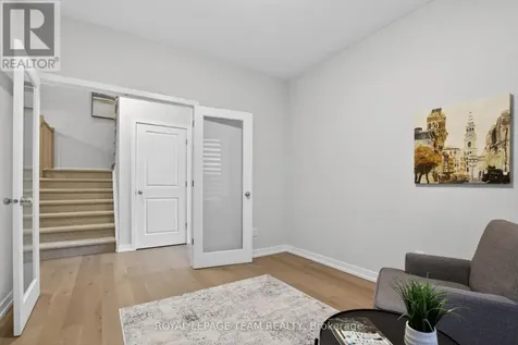 408 Gidran Circle Ottawa ON K2V 0P5