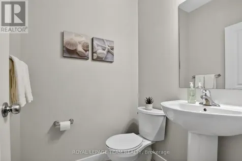 408 Gidran Circle Ottawa ON K2V 0P5