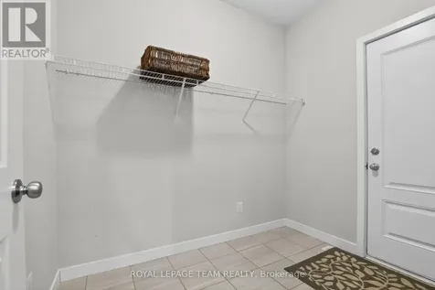 408 Gidran Circle Ottawa ON K2V 0P5