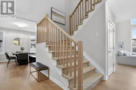 408 Gidran Circle Ottawa ON K2V 0P5