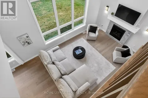 408 Gidran Circle Ottawa ON K2V 0P5