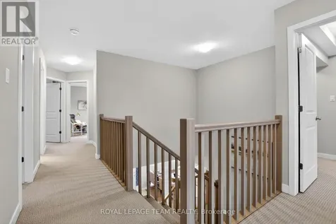 408 Gidran Circle Ottawa ON K2V 0P5