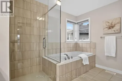 408 Gidran Circle Ottawa ON K2V 0P5