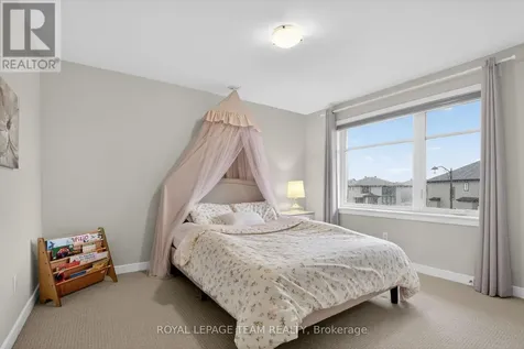 408 Gidran Circle Ottawa ON K2V 0P5