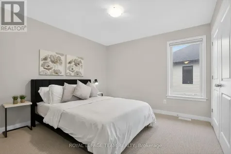 408 Gidran Circle Ottawa ON K2V 0P5